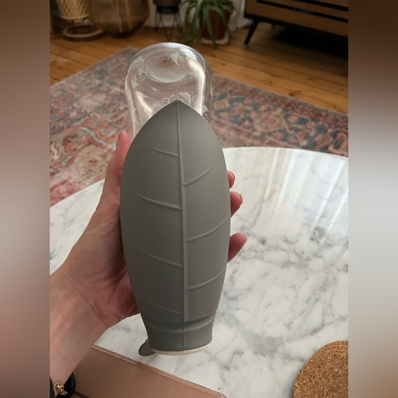 Portable dog water bottle - Picture 2 of 3